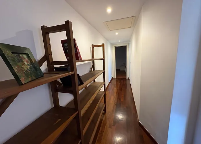 Laurina House